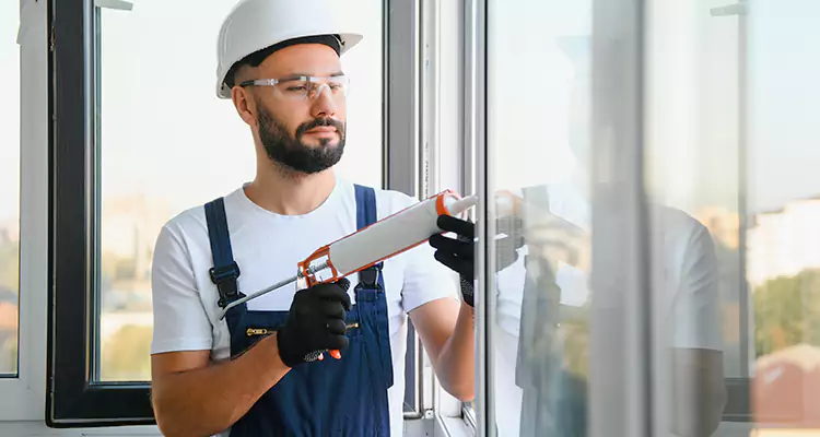 Retractable Screens Repair for Patio in Kissimmee, FL