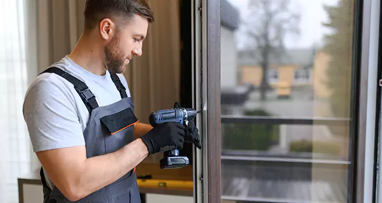 Sliding Screen Door Handle Repair in Kissimmee, FL