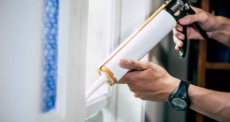 Windows Leaking Air Repair in Kissimmee, FL