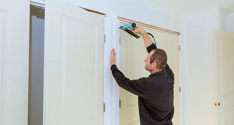 Top Rated Door Fixing ServiceFixing Garage Door Track in Kissimmee, FL