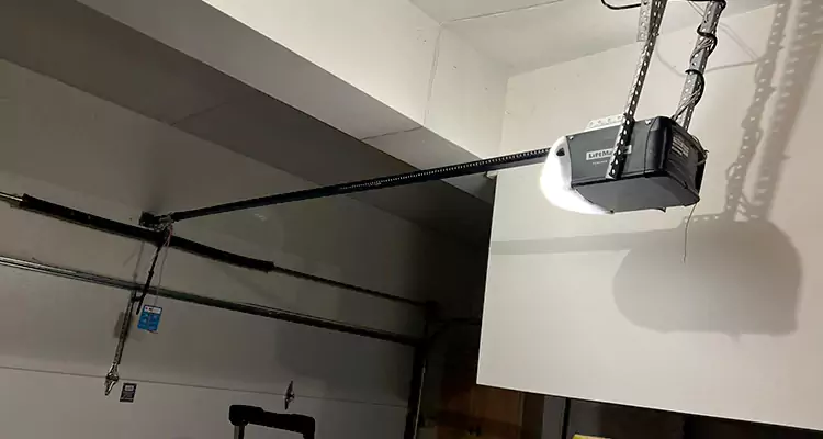 Linear Garage Door Opener Repair in Kissimmee, FL