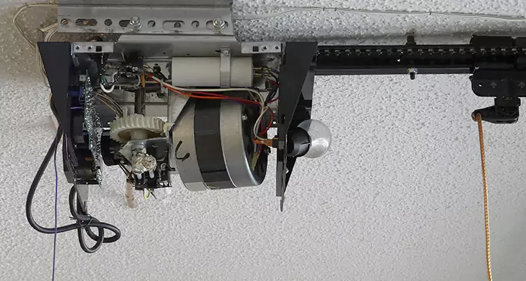 Garage Door Motor Replacement in Kissimmee, FL