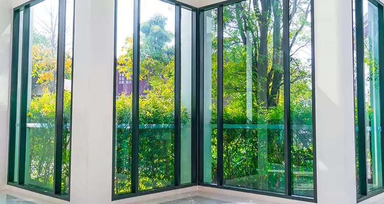 Folding Glass Balcony Door Repair in Kissimmee, FL