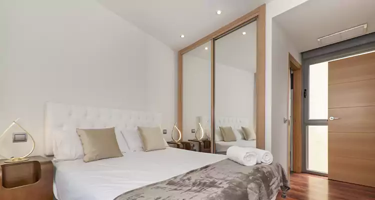 Sliding Wardrobe Door Mirror Replacement in Kissimmee, FL